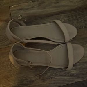 High heal shoes for woman great shape